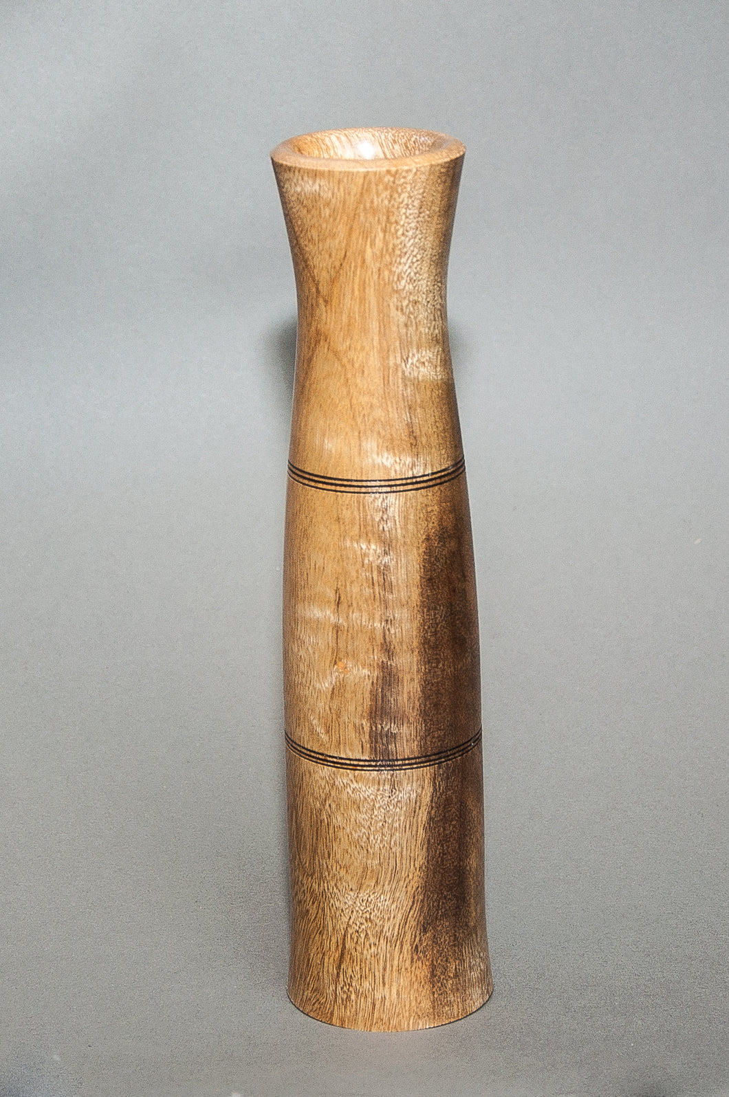 Camphor wood Vase